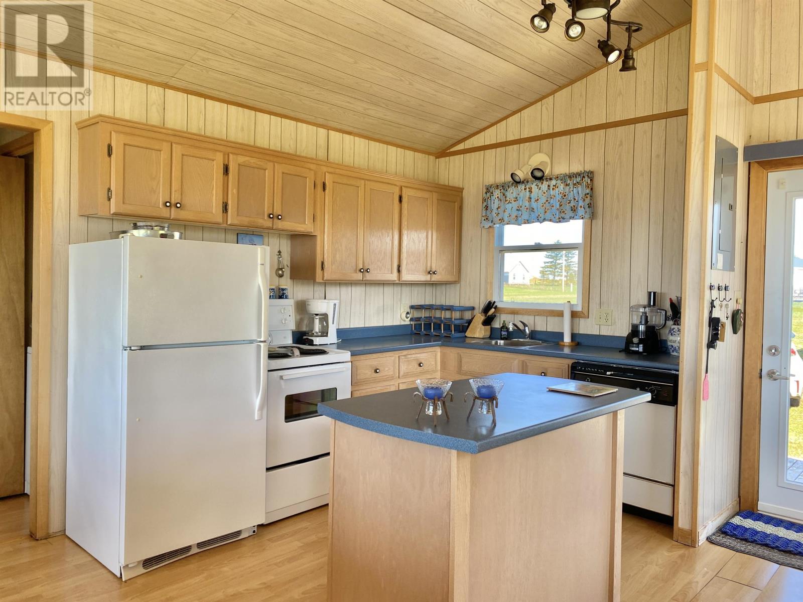57 West Side Court, Hampton, Prince Edward Island  C0A 1J0 - Photo 9 - 202505358