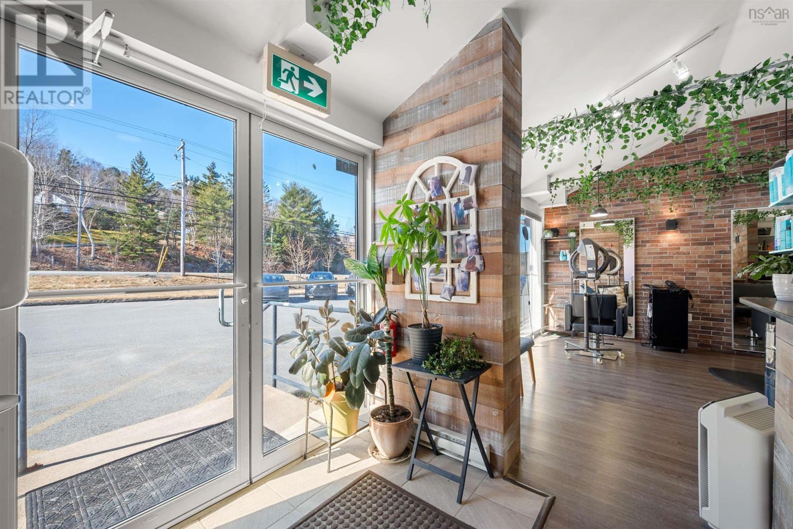 809 809 Bedford Highway, Bedford, Nova Scotia  B4A 1A4 - Photo 11 - 202505269