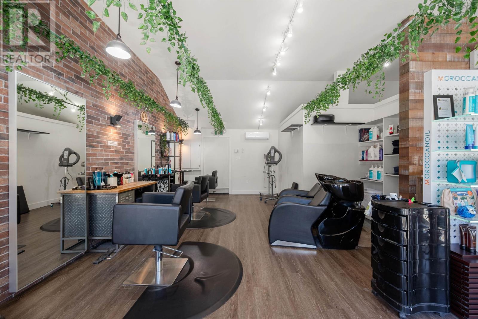 809 809 Bedford Highway, Bedford, Nova Scotia  B4A 1A4 - Photo 4 - 202505269