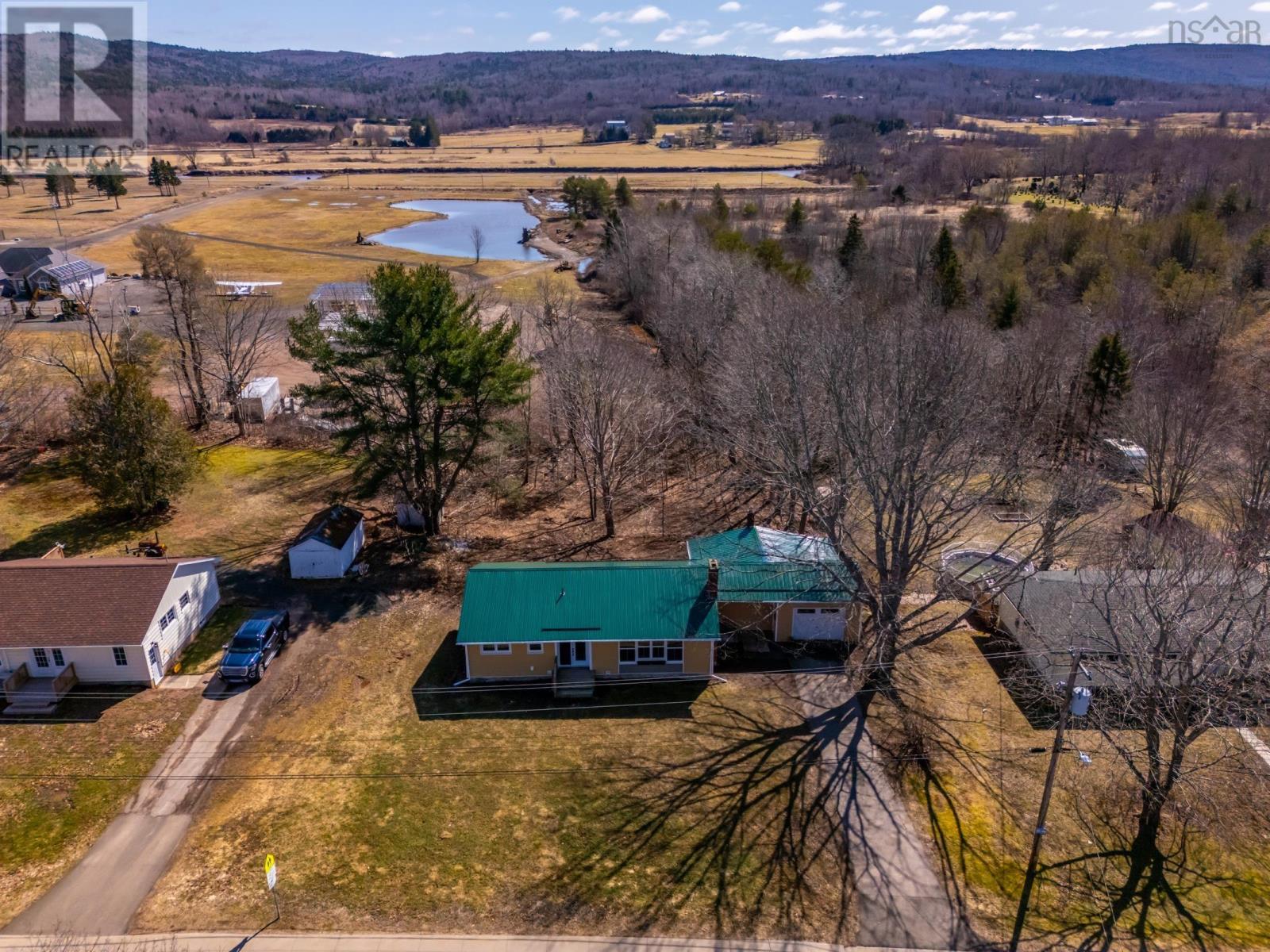 215 Centennial Drive, Bridgetown, Nova Scotia  B0S 1C0 - Photo 3 - 202505357