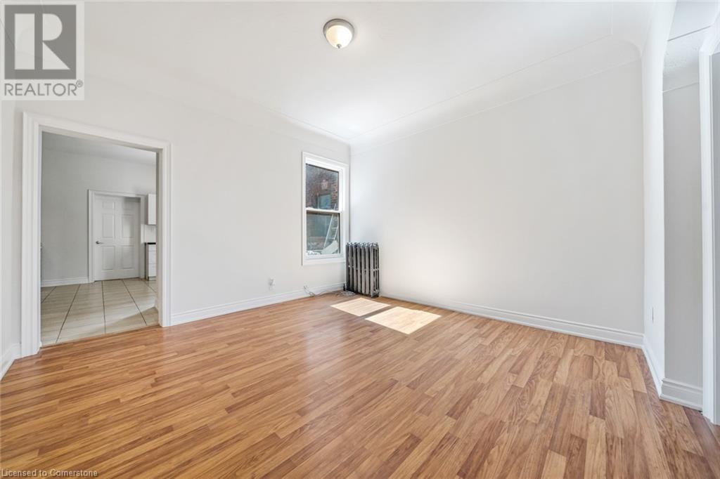 Property at 136 MACNAB Street N image 4