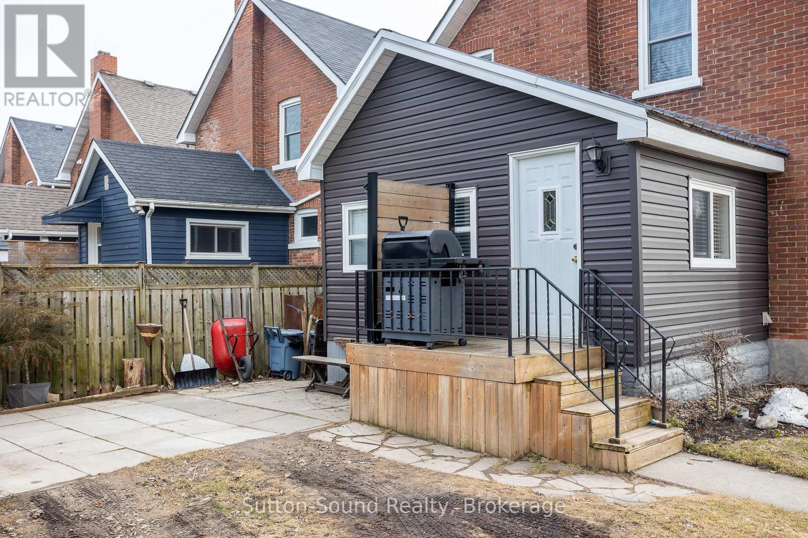 1204 3rd A Avenue W, Owen Sound, Ontario  N4K 4T7 - Photo 4 - X12030806