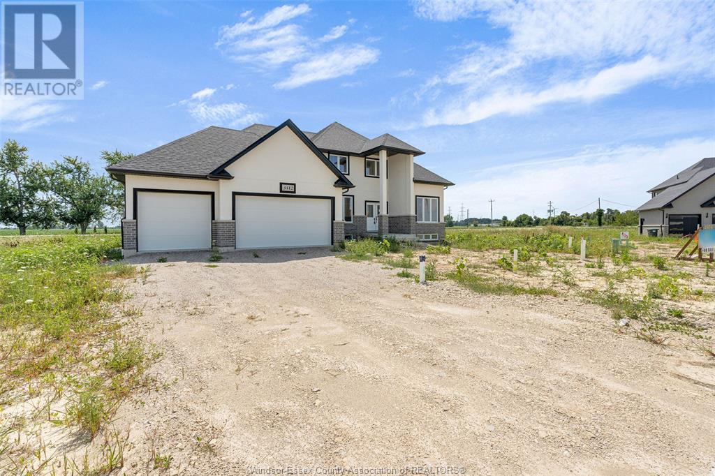Property at 2568 MAYFAIR image 4