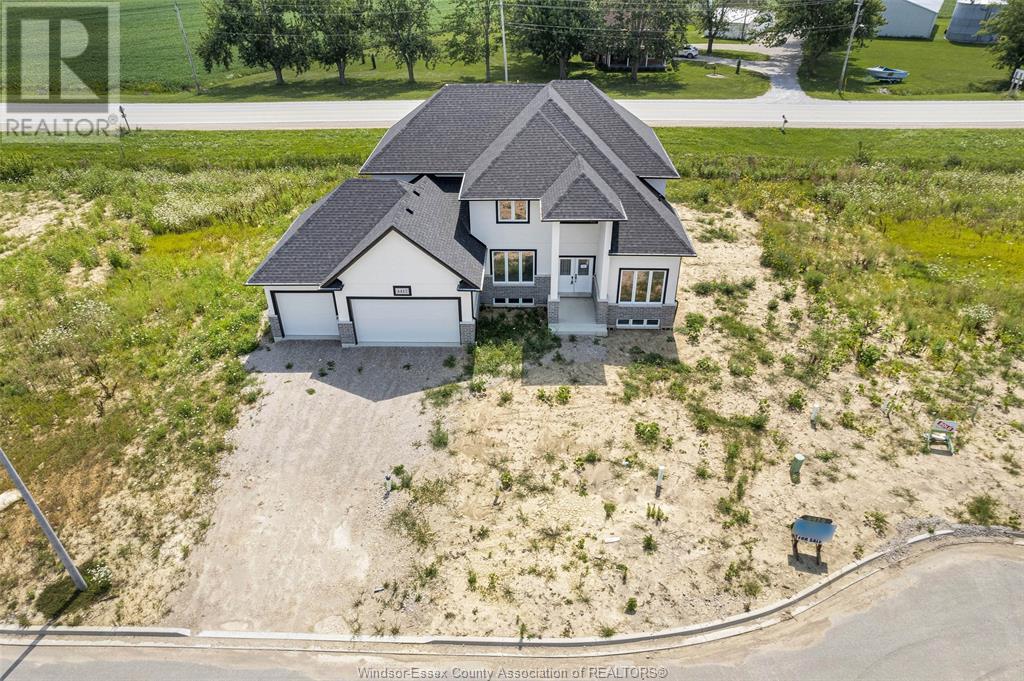 Property at 2568 MAYFAIR image 5