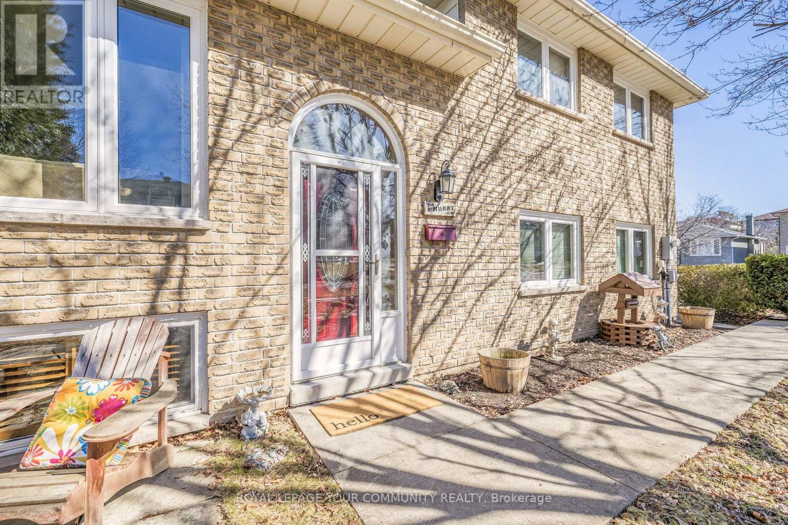 Property at 69 WOOD CRESCENT image 2