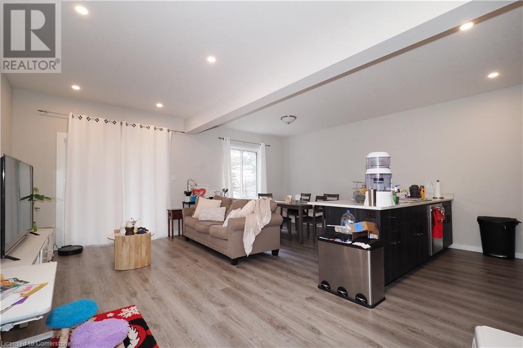 Property at 35 BELMONT Avenue W image 5
