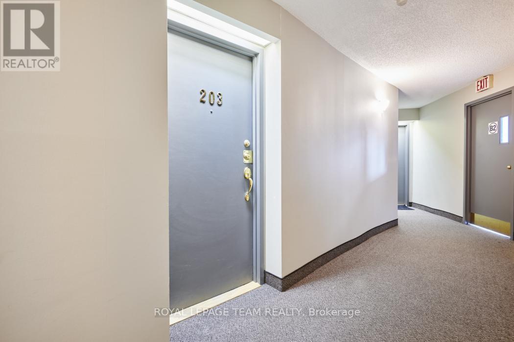 Property at 203 - 10 MAIN STREET image 4