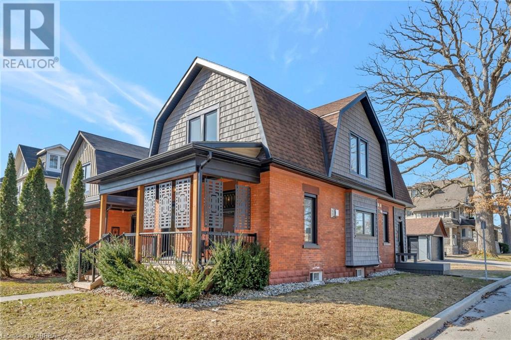 Property at 74 LYNNWOOD Avenue image 2