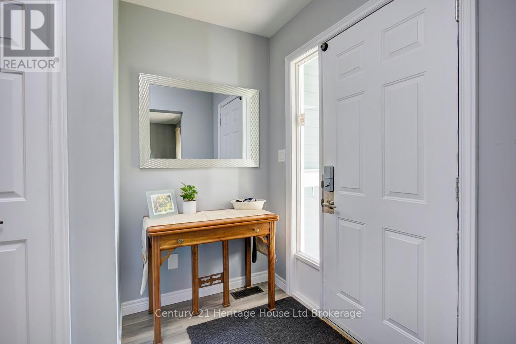 26 Edwin Crescent, Tillsonburg, Ontario  N4G 5H6 - Photo 6 - X12030972