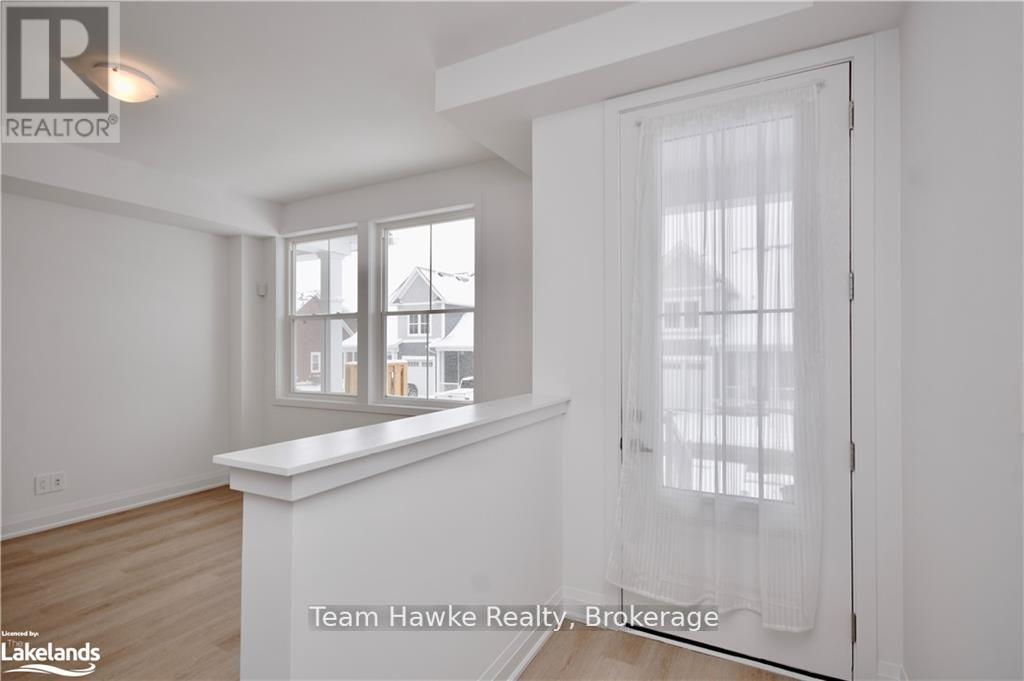 22 Allison Lane, Midland, Ontario  L4R 0H2 - Photo 4 - S12031028