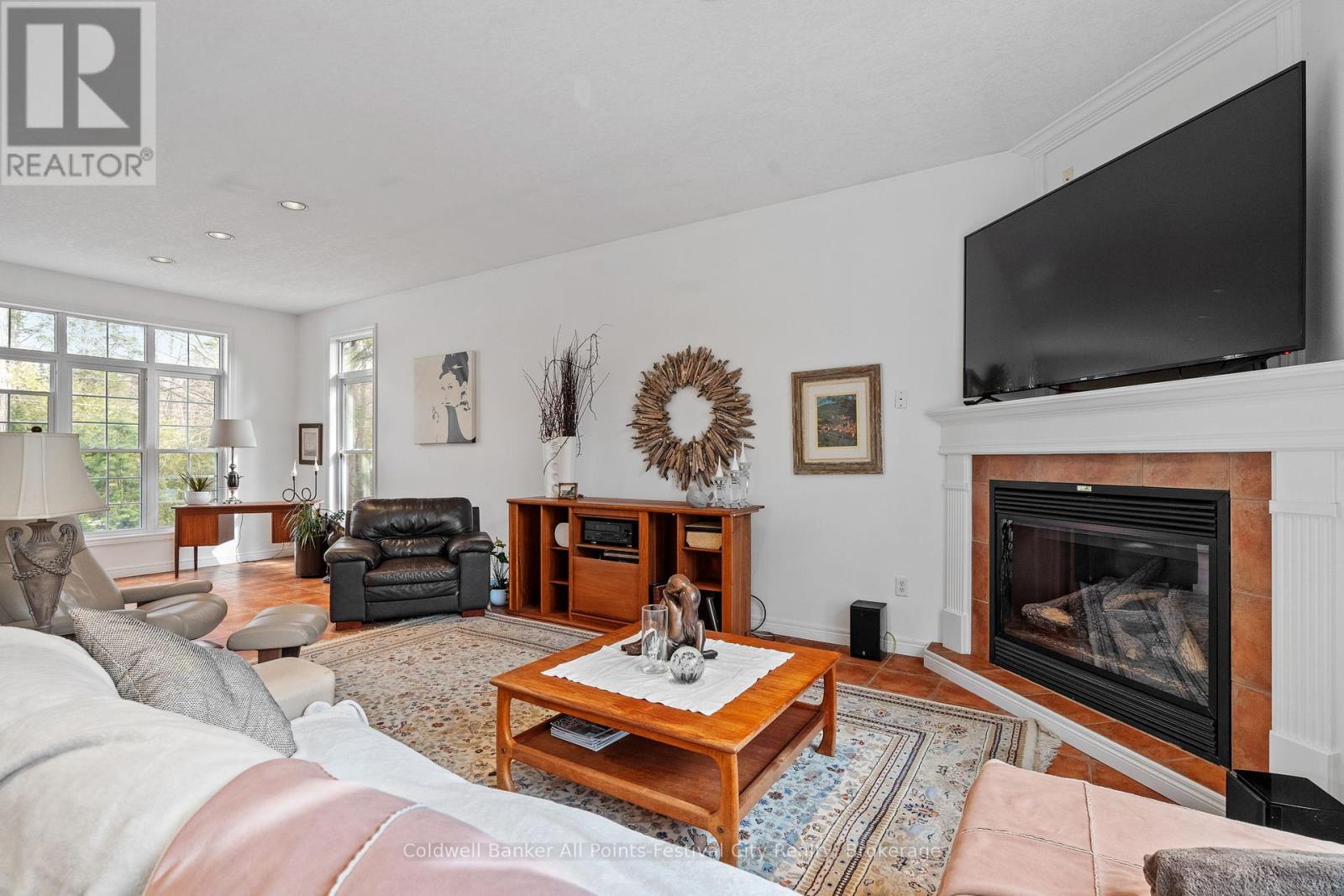 25 George Street, Bluewater, Ontario  N0M 1G0 - Photo 10 - X12031079