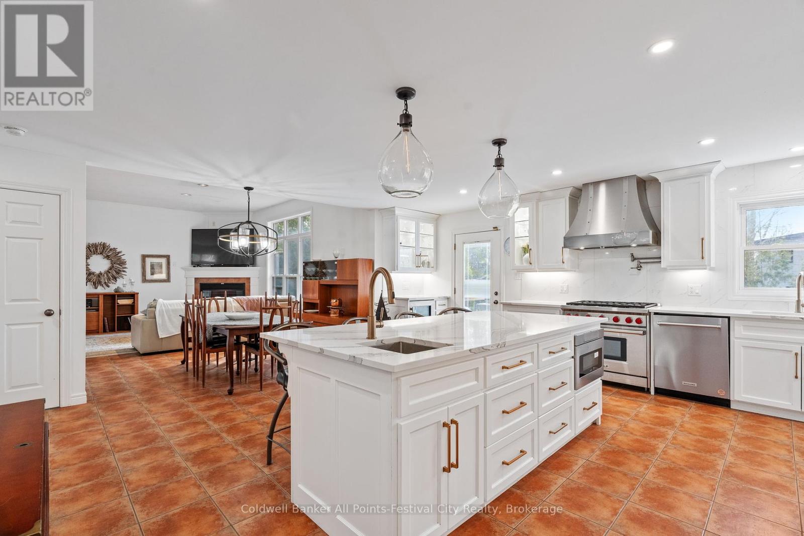 25 George Street, Bluewater, Ontario  N0M 1G0 - Photo 15 - X12031079