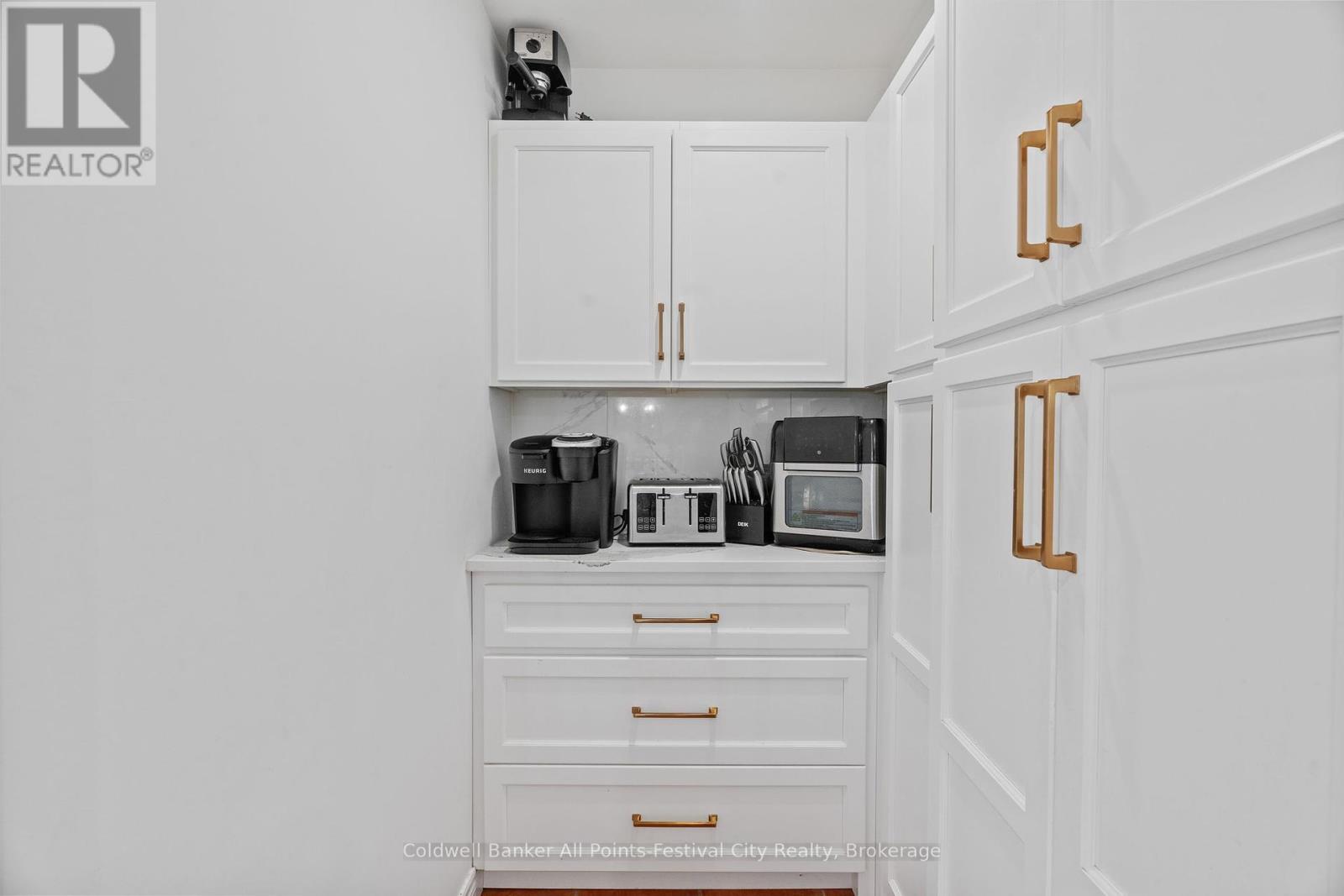 25 George Street, Bluewater, Ontario  N0M 1G0 - Photo 19 - X12031079