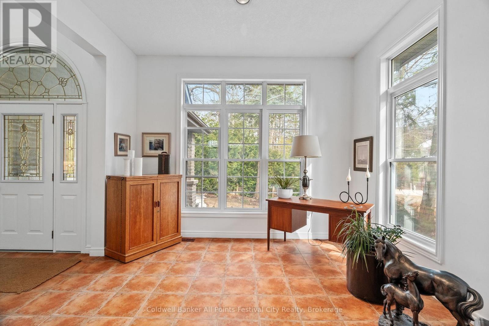 25 George Street, Bluewater, Ontario  N0M 1G0 - Photo 7 - X12031079
