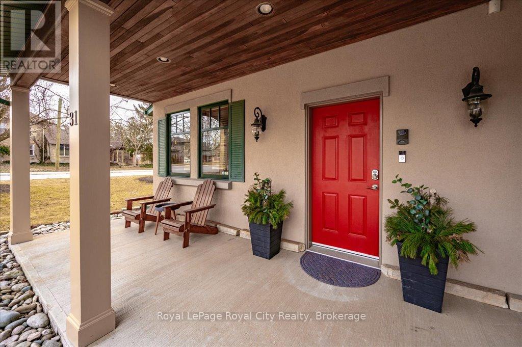 Property at 31 MCNAB STREET W image 3