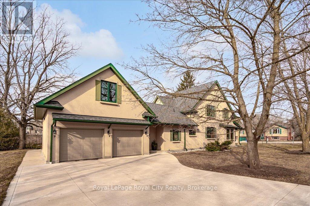 Property at 31 MCNAB STREET W image 4