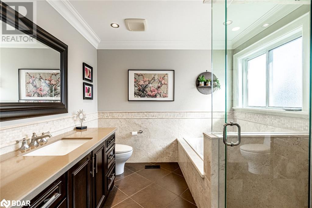 8 Sandalwood Court, Barrie, Ontario  L4N 0G8 - Photo 19 - 40707632