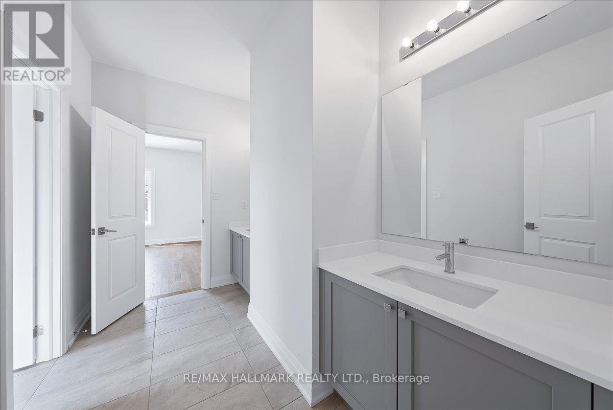15 Aida Place N, Richmond Hill, Ontario  L4E 2Y5 - Photo 22 - N12031033