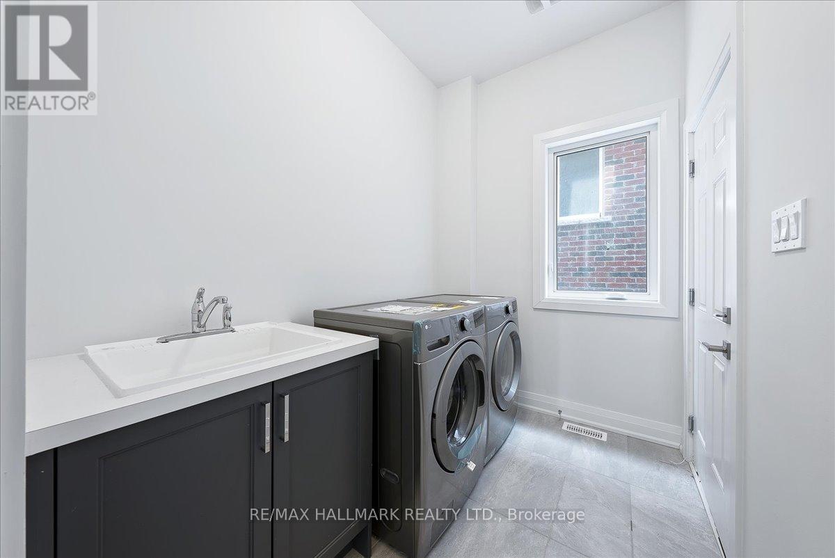 Property at 15 AIDA PLACE N image 5