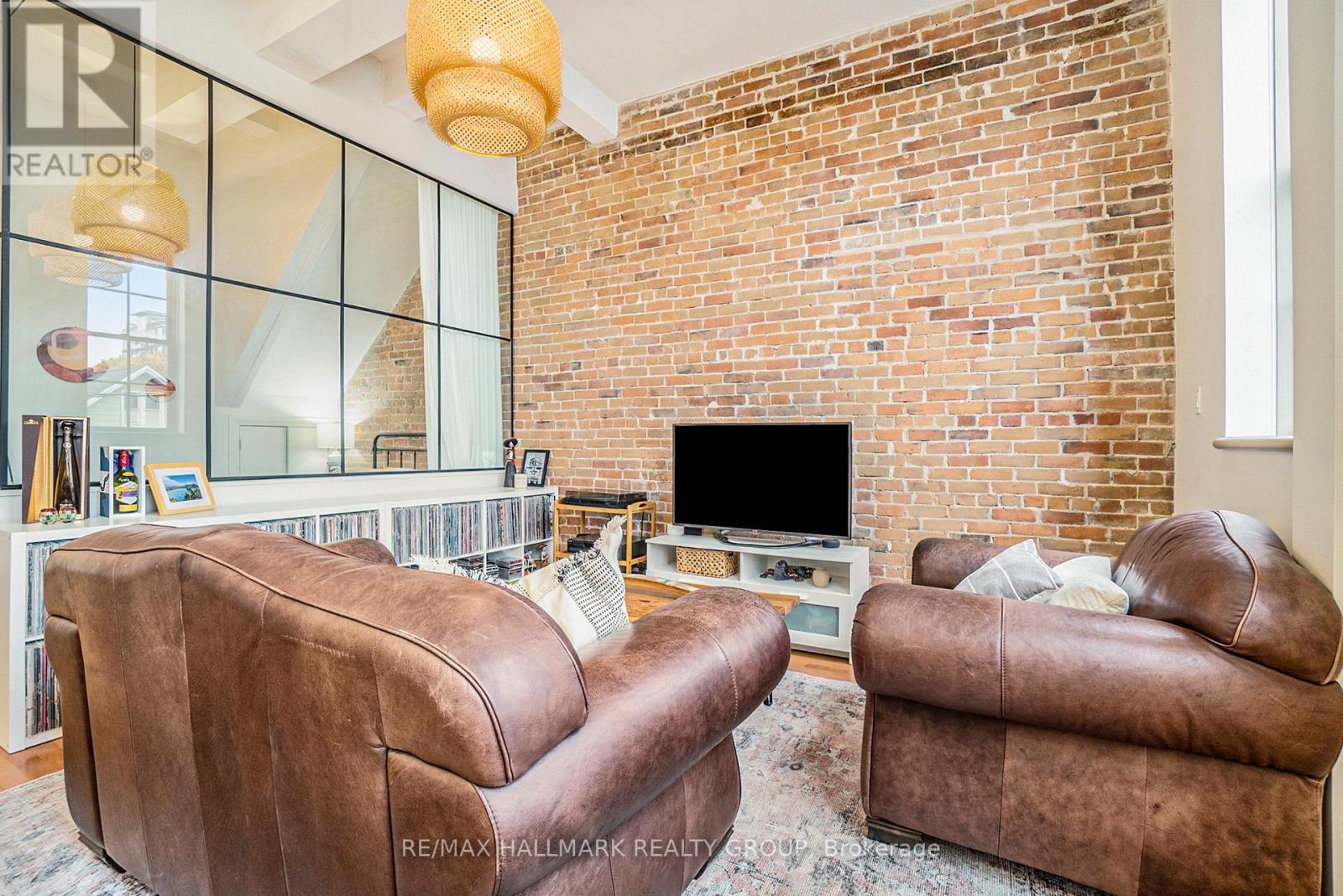 Property at 201 - 19 MELROSE AVENUE image 5
