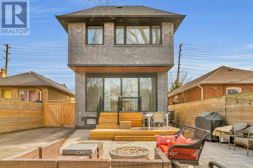 Property at 1204 ISLINGTON AVENUE image 5