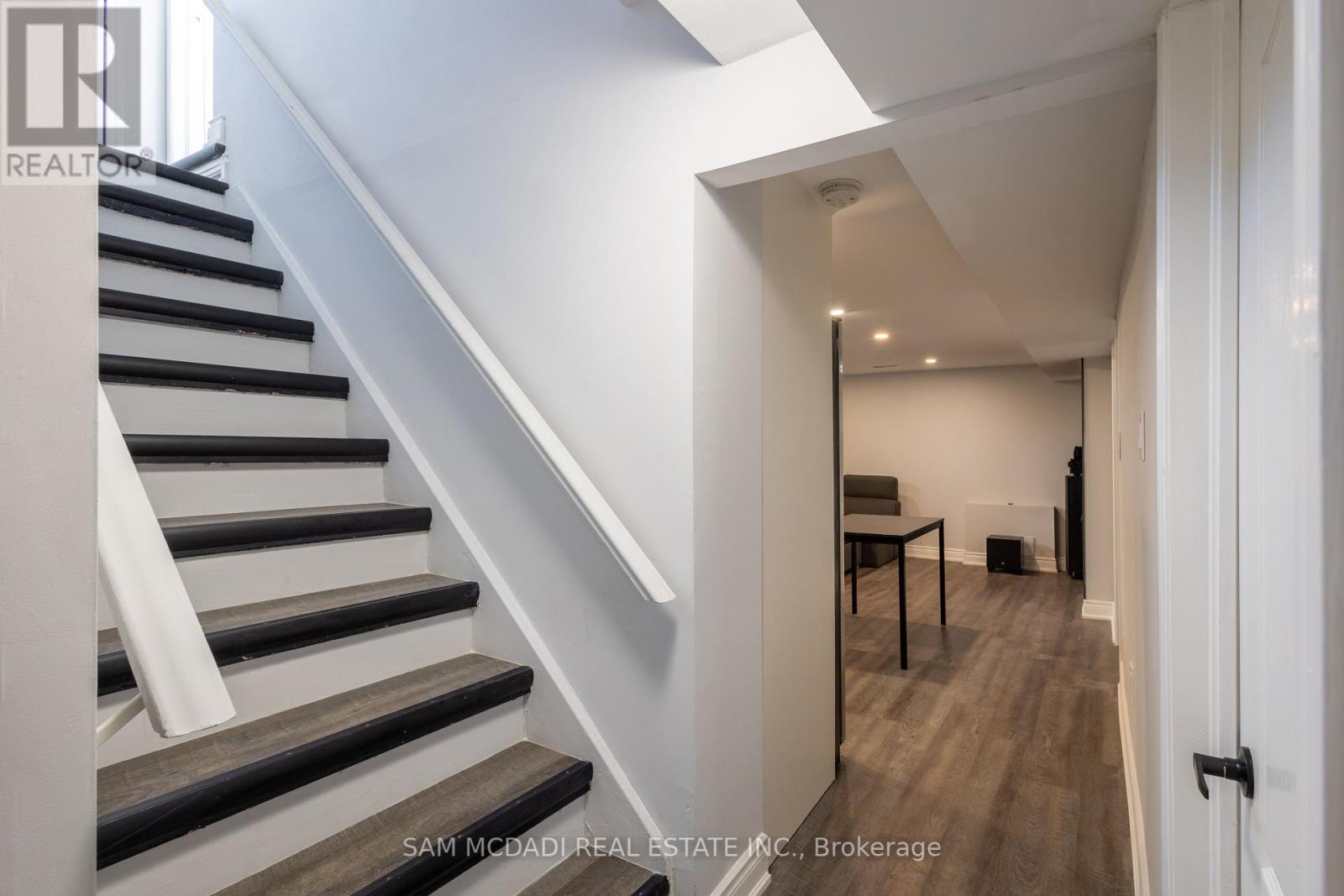 205 Bonaventure Drive, Hamilton, Ontario  L9C 4R1 - Photo 24 - X12030914