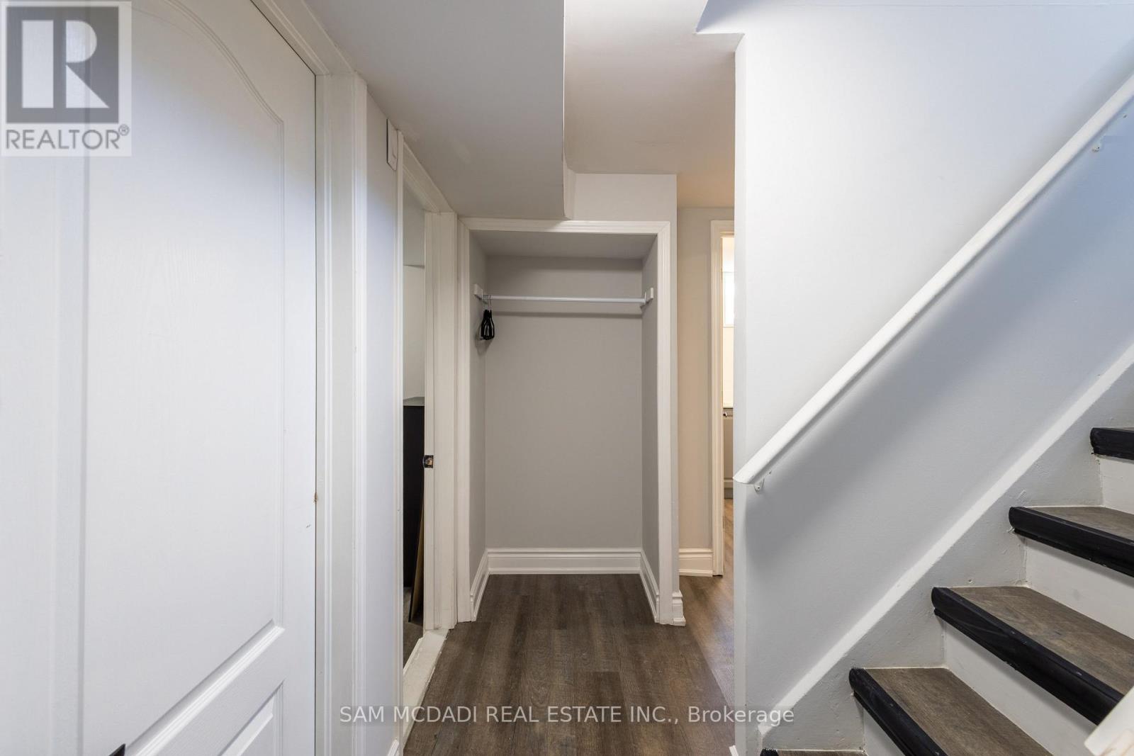 205 Bonaventure Drive, Hamilton, Ontario  L9C 4R1 - Photo 25 - X12030914