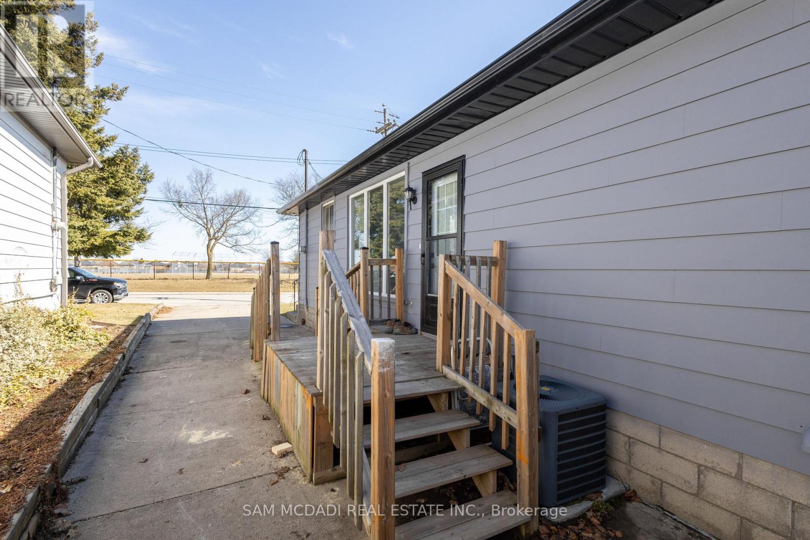 205 Bonaventure Drive, Hamilton, Ontario  L9C 4R1 - Photo 40 - X12030914
