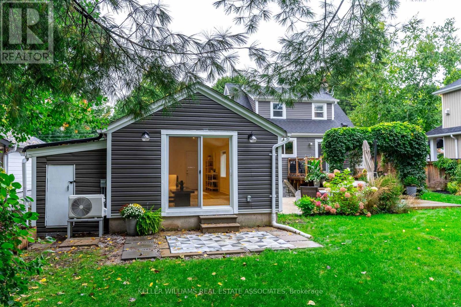 19 Union Street, Halton Hills, Ontario  L7G 3M1 - Photo 27 - W12031048