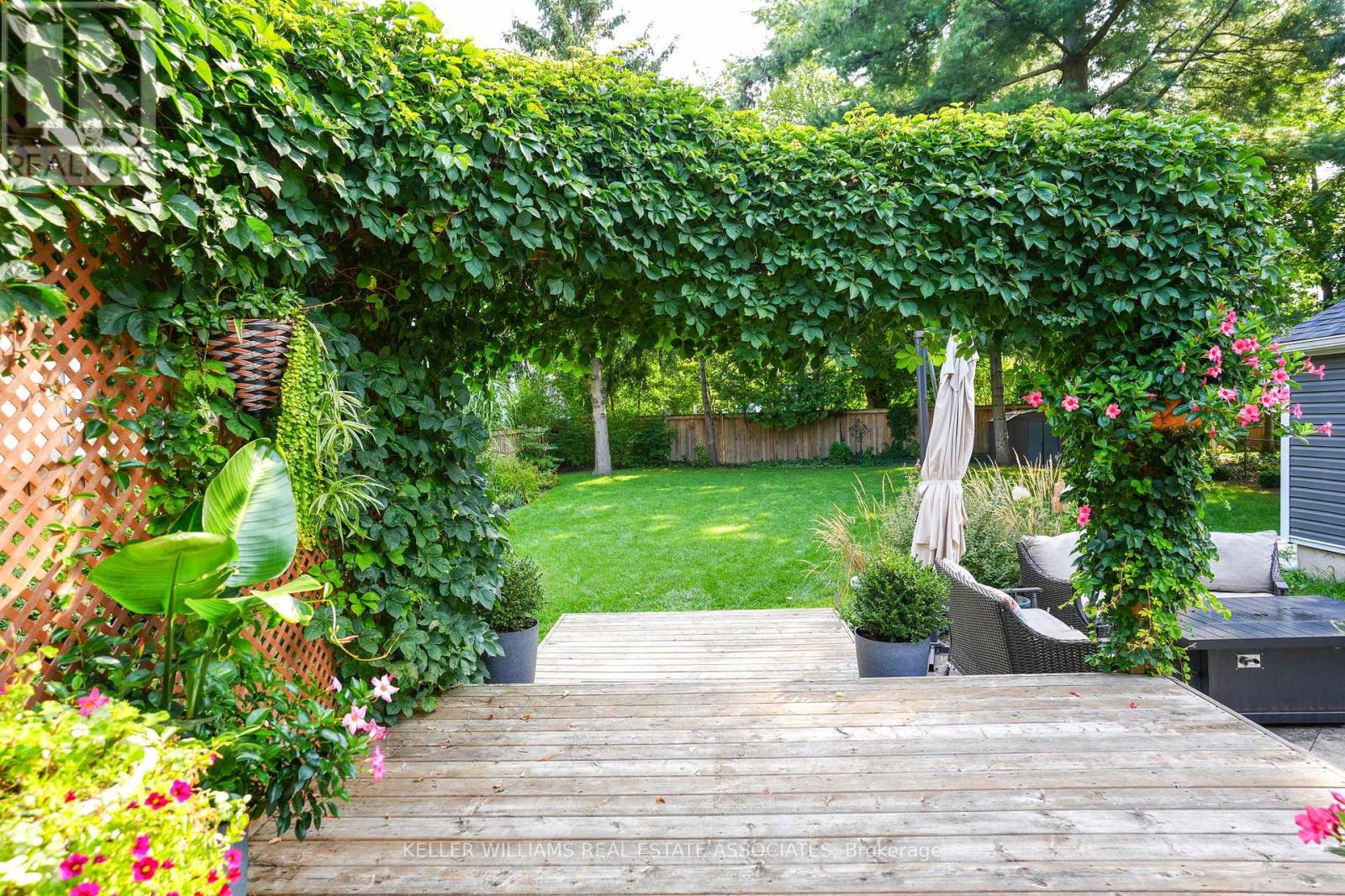 19 Union Street, Halton Hills, Ontario  L7G 3M1 - Photo 31 - W12031048