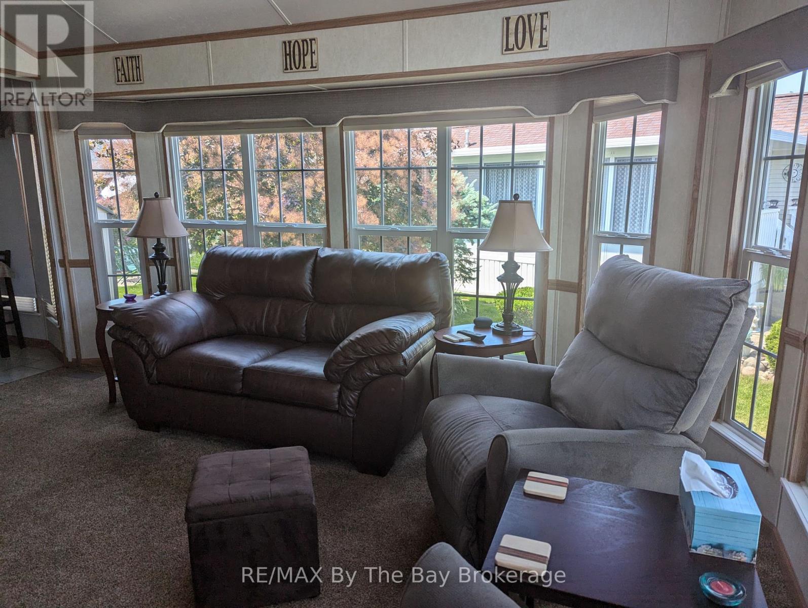 6 Huron Circle, Wasaga Beach, Ontario  L9Z 1X7 - Photo 11 - S12031129