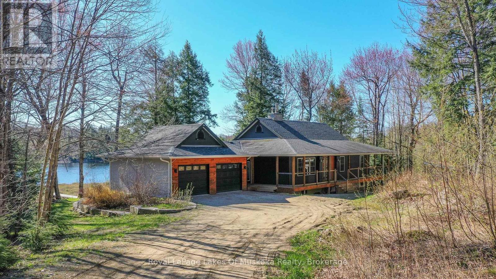 1420 Limberlost Road, Lake Of Bays, Ontario  P1H 2J6 - Photo 2 - X12031095