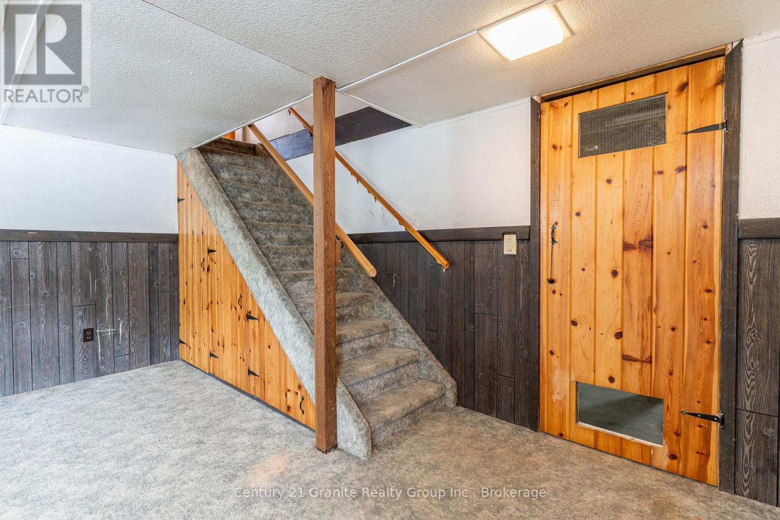23 Riverside Drive, Dysart Et Al, Ontario  K0M 1S0 - Photo 23 - X12031137