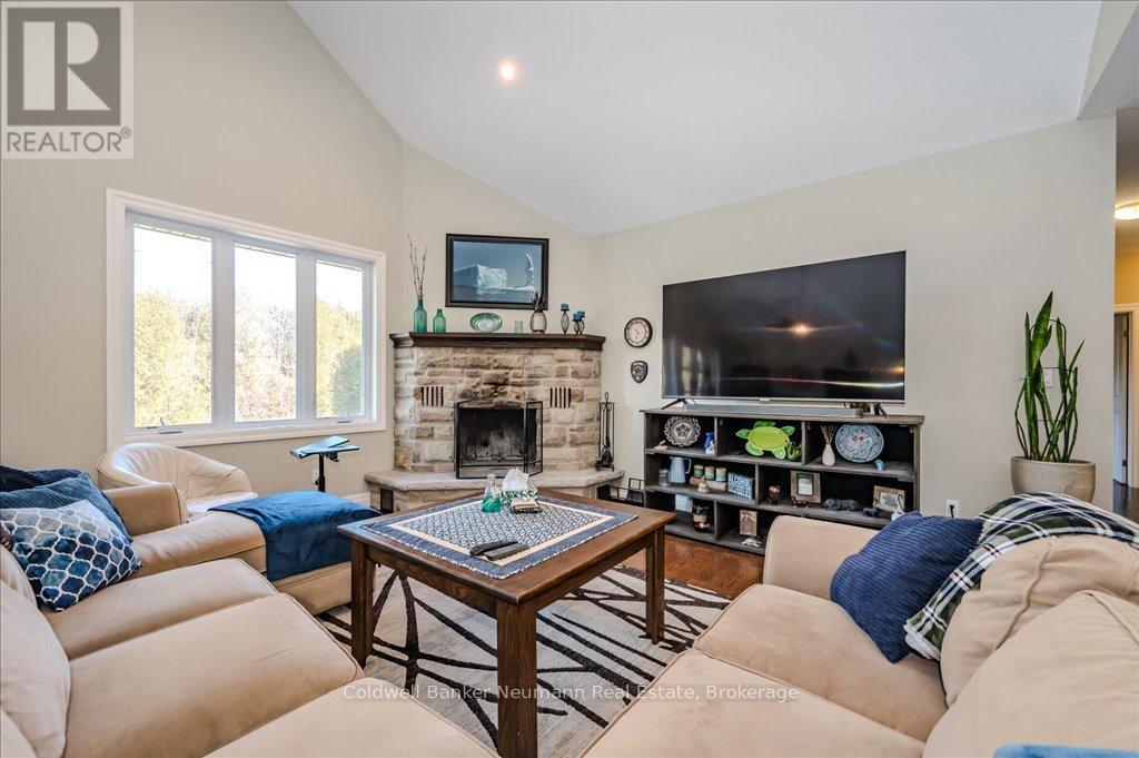 6592 Forestell Road, Puslinch, Ontario  N1H 6J3 - Photo 7 - X12031177