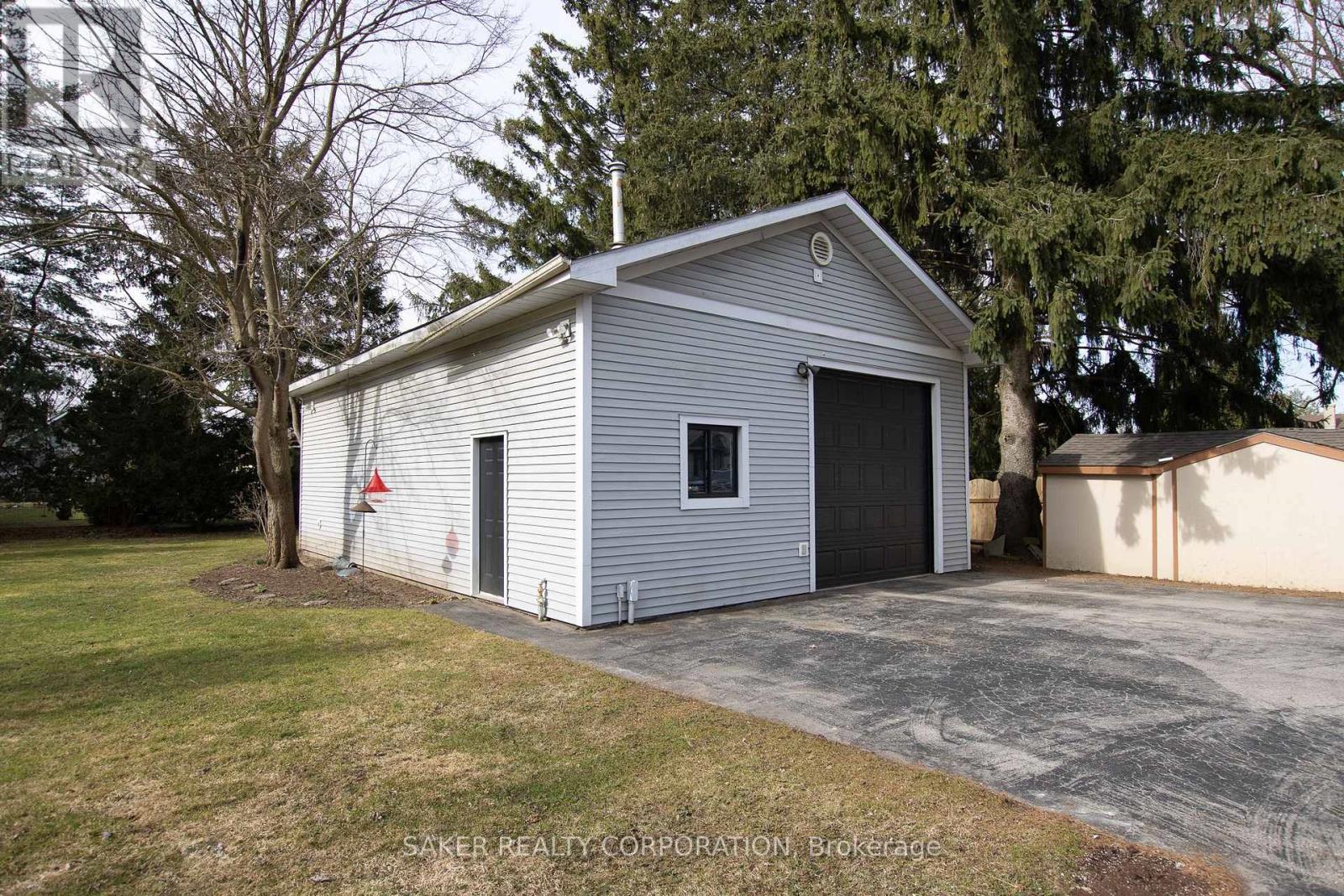 2617 Emerson Street, Strathroy-Caradoc, Ontario  N0L 1W0 - Photo 5 - X11939916