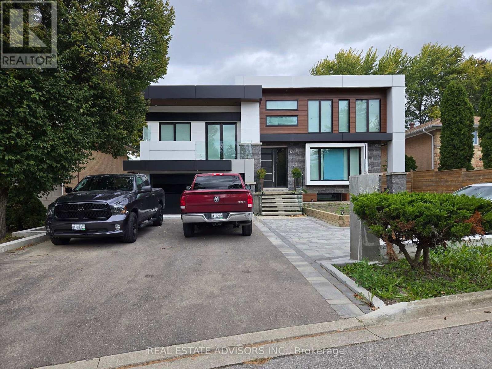Property at 12 DOBBIN ROAD image 1
