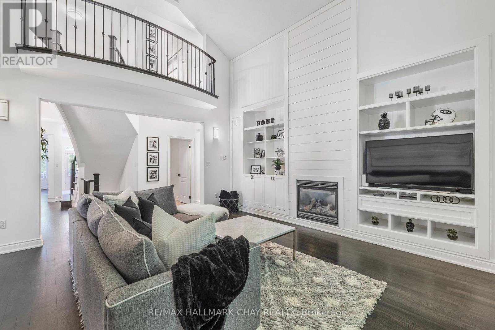 14 Oakmont Avenue, Oro-Medonte, Ontario  L0L 2L0 - Photo 15 - S12031151