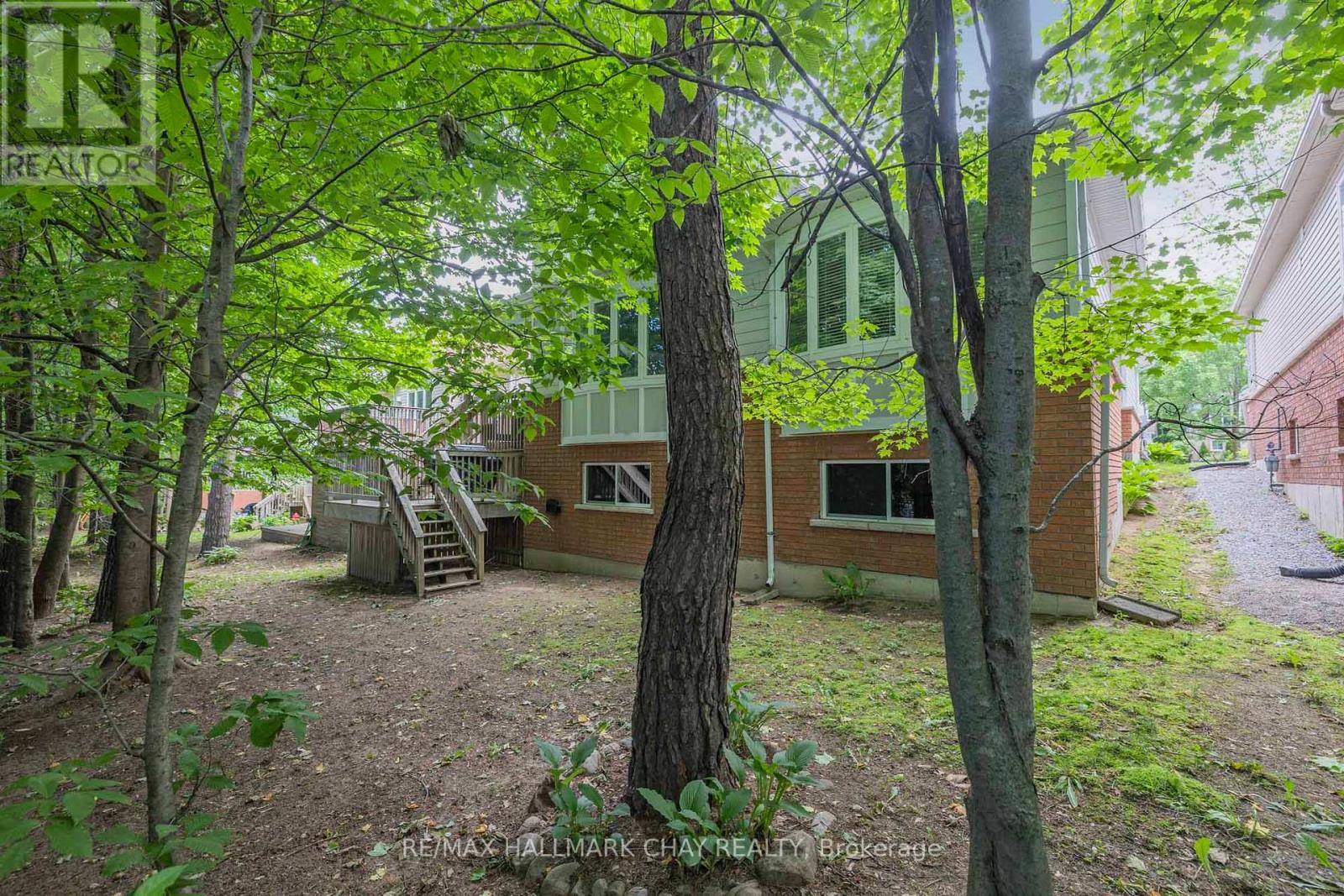 14 Oakmont Avenue, Oro-Medonte, Ontario  L0L 2L0 - Photo 39 - S12031151