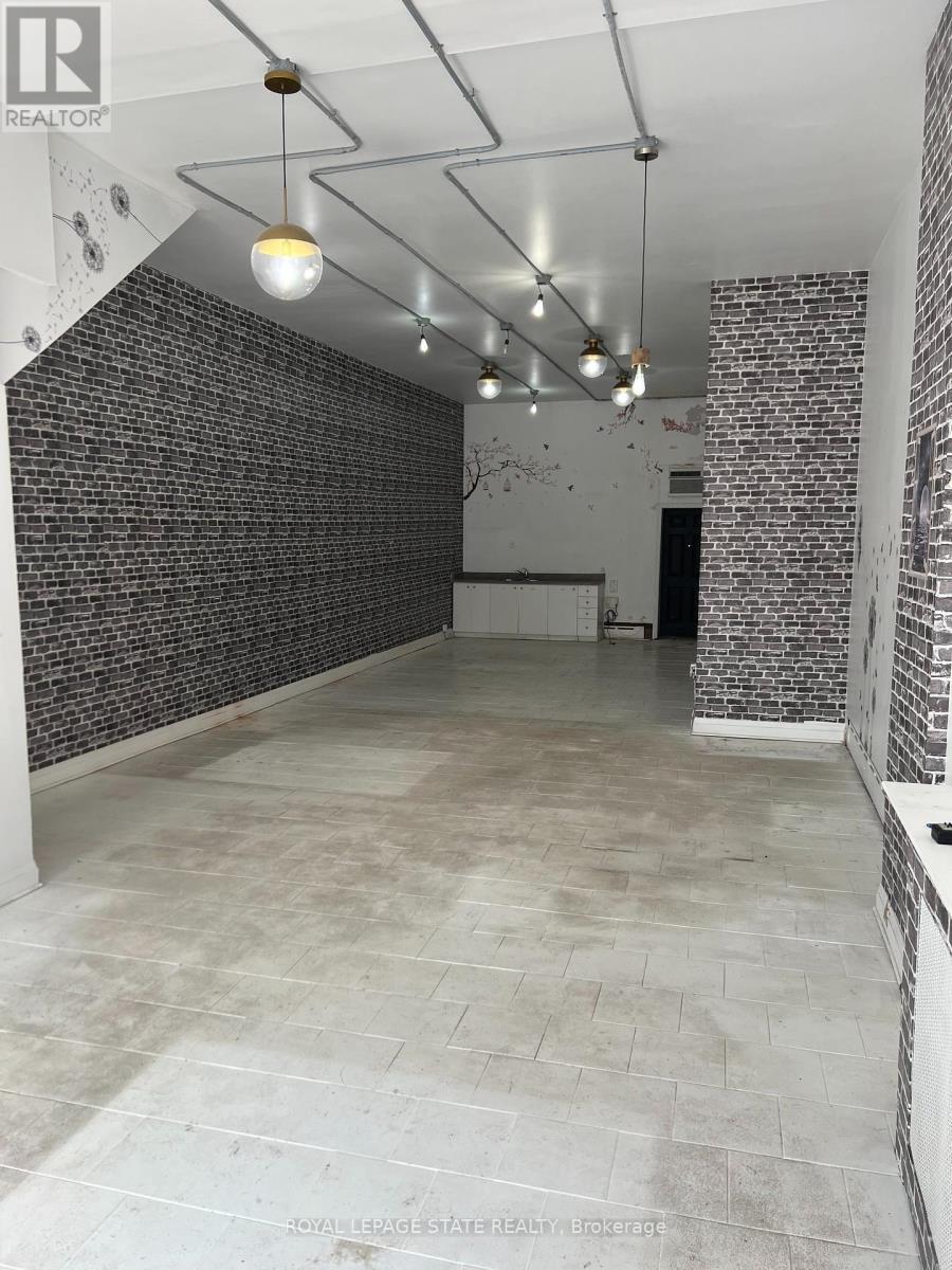 599 King Street E, Hamilton, Ontario  L8N 1E4 - Photo 6 - X12031088