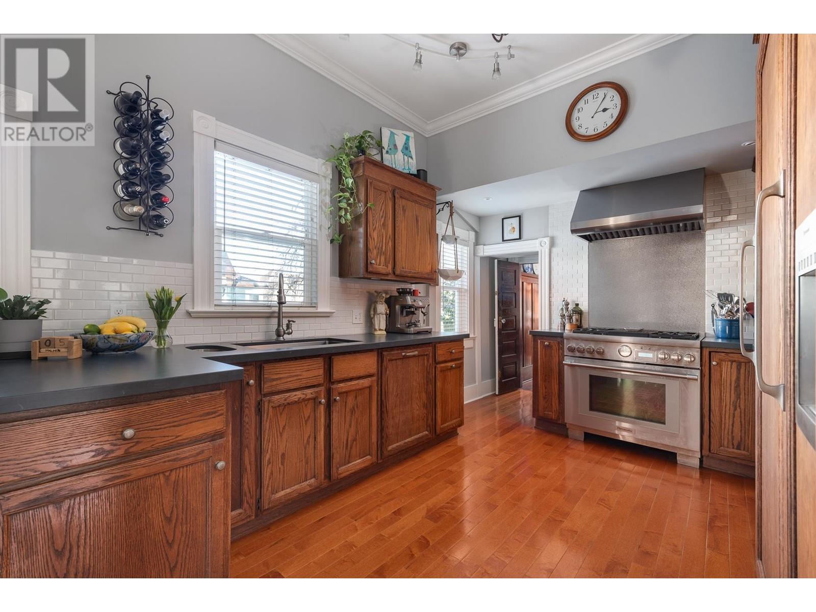 313 Warren Avenue, New Westminster, British Columbia  V3L 1L5 - Photo 21 - R2976345