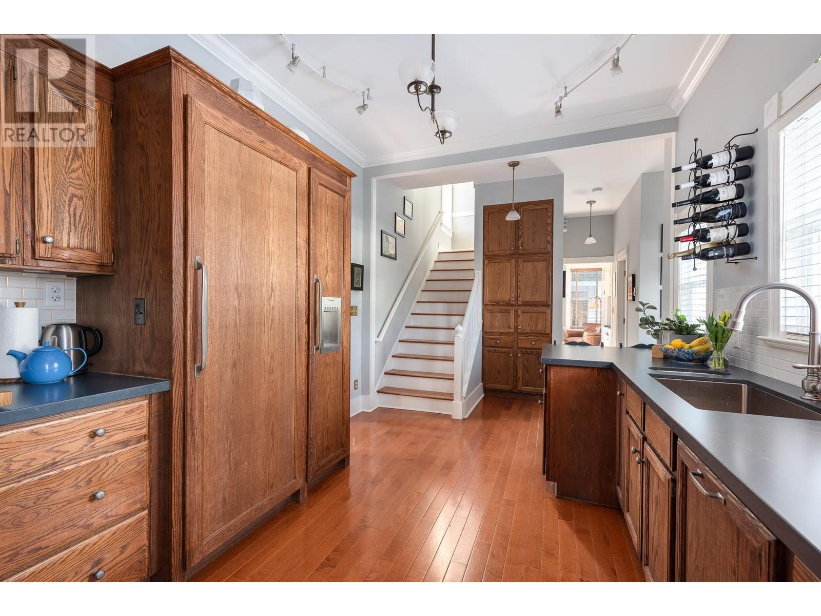 313 Warren Avenue, New Westminster, British Columbia  V3L 1L5 - Photo 24 - R2976345