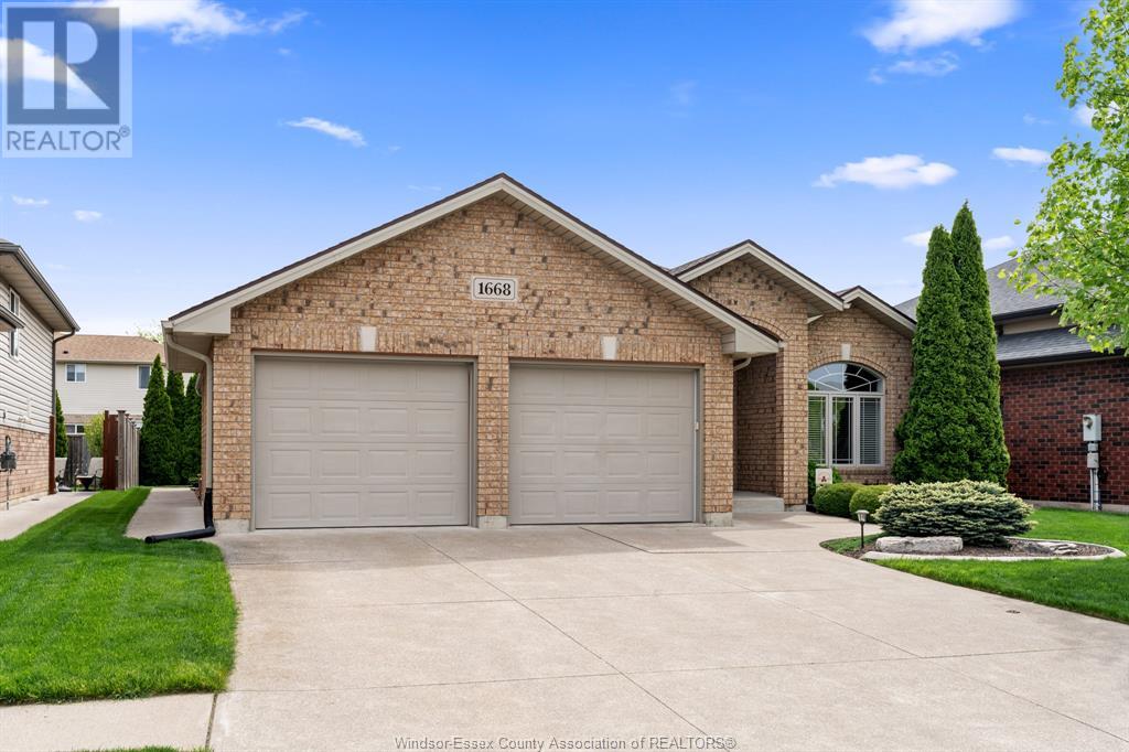 Property at 1668 MAGNOLIA AVENUE image 2