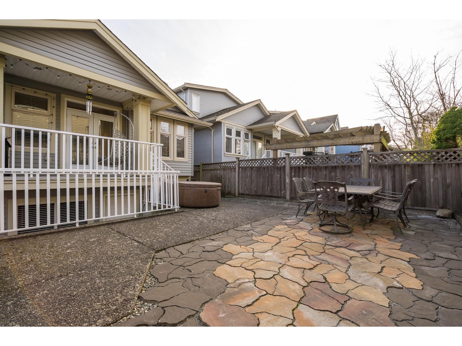 15589 Thrift Avenue, White Rock, British Columbia  V4B 2L8 - Photo 36 - R2978841