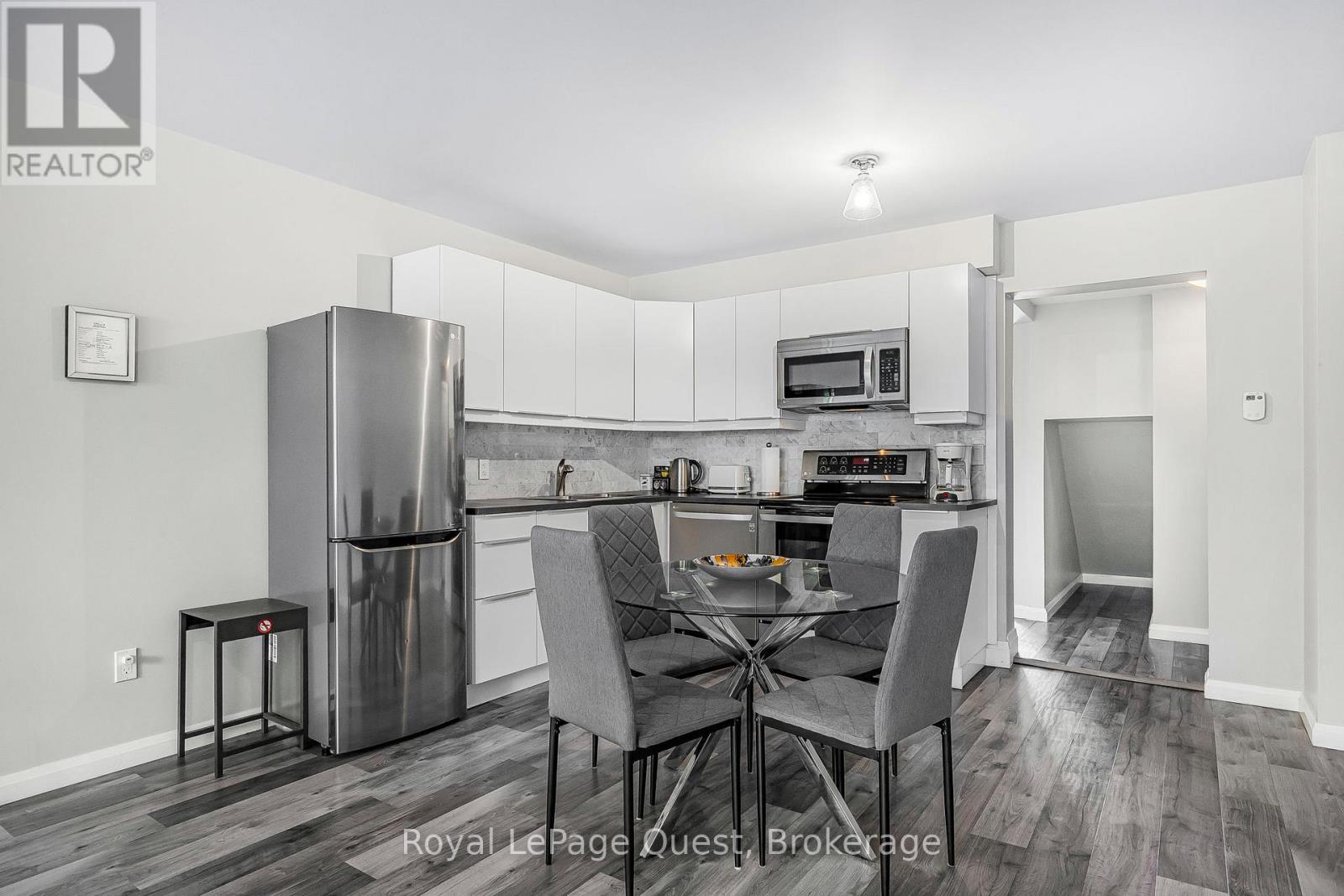 214 Mississaga Street W, Orillia, Ontario  L3V 3B5 - Photo 17 - S12031330