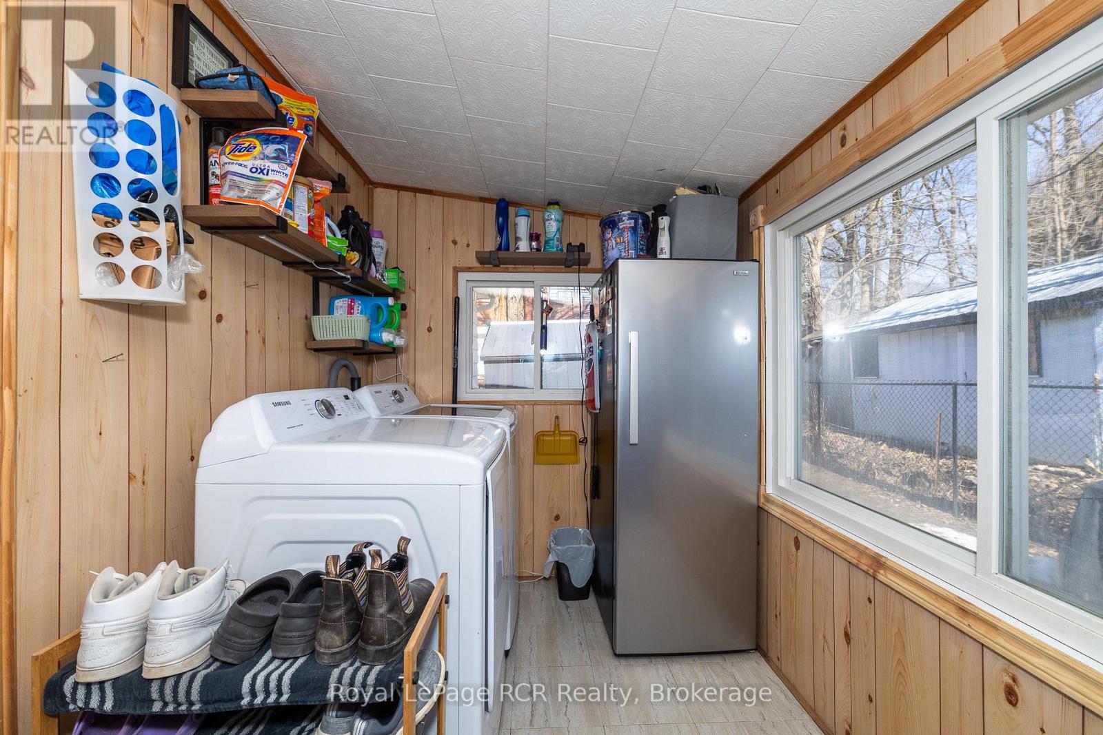 807 7th Avenue E, Owen Sound, Ontario  N4K 2Y4 - Photo 33 - X12031349