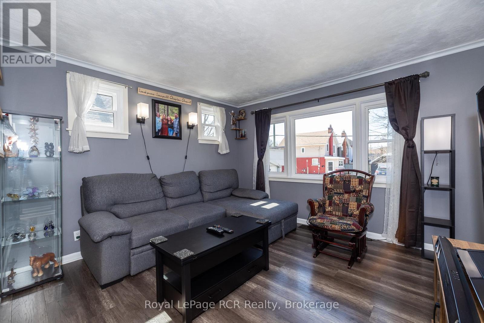 807 7th Avenue E, Owen Sound, Ontario  N4K 2Y4 - Photo 4 - X12031349