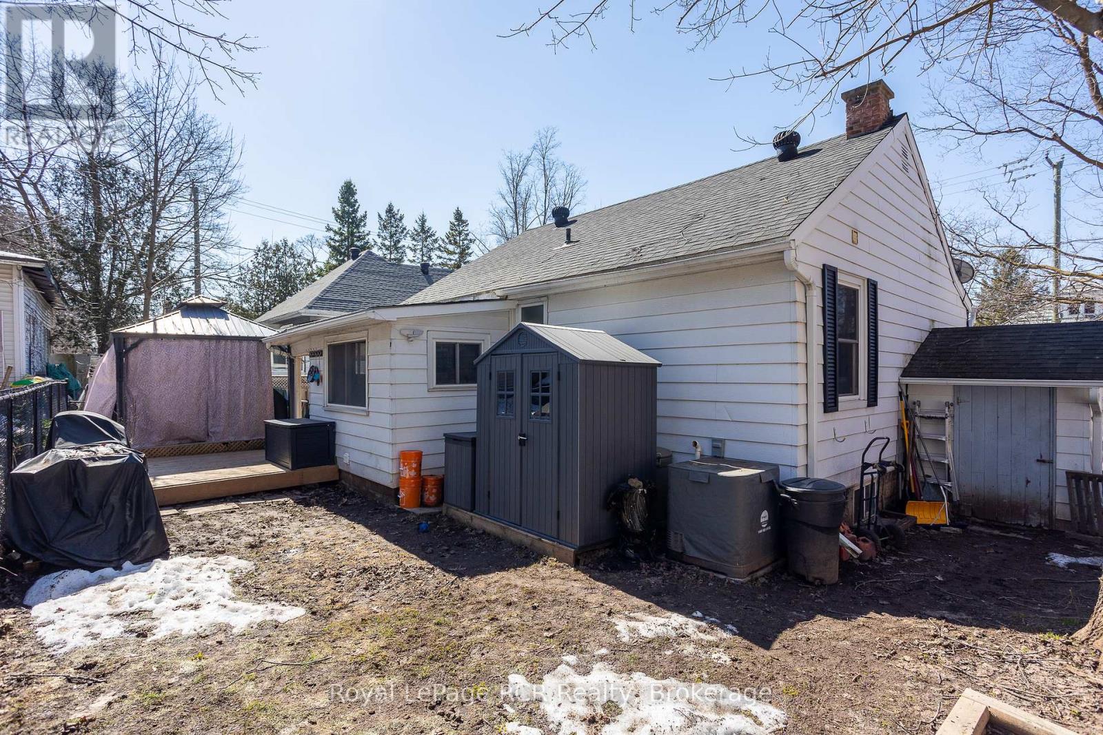 807 7th Avenue E, Owen Sound, Ontario  N4K 2Y4 - Photo 41 - X12031349