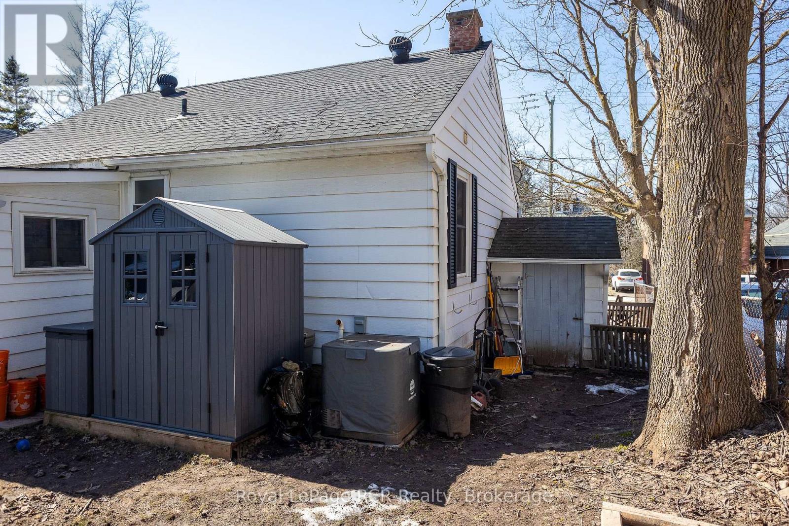 807 7th Avenue E, Owen Sound, Ontario  N4K 2Y4 - Photo 43 - X12031349