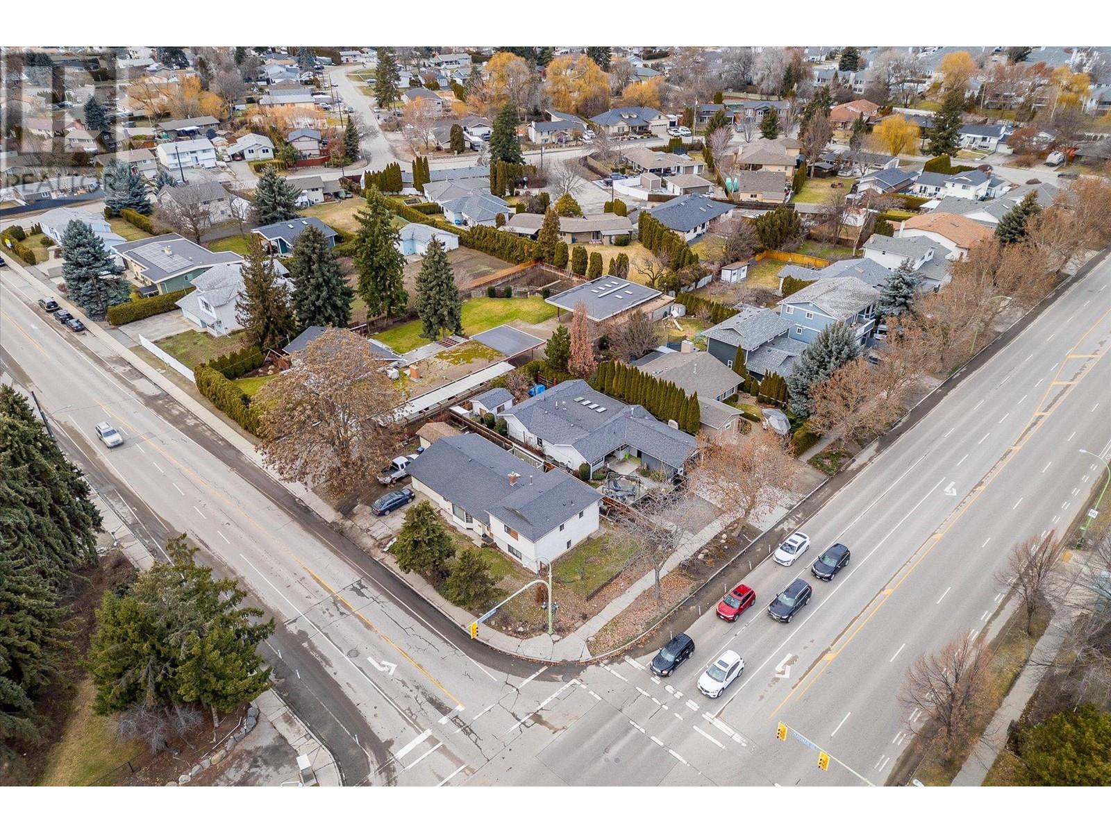 2680 Gordon Drive, Kelowna, British Columbia  V1W 3R2 - Photo 6 - 10304916