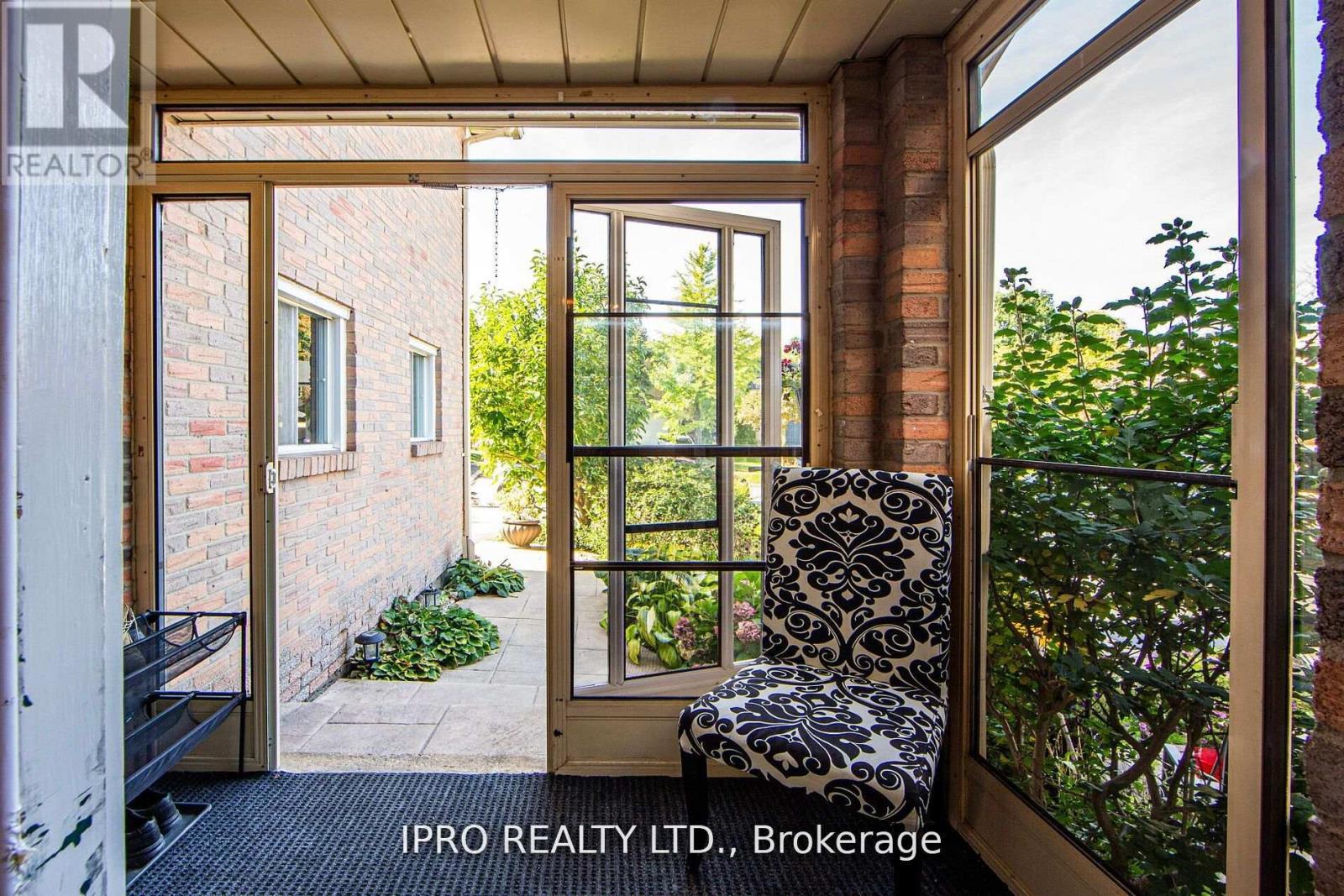 Property at 4193 POWDERHORN CRESCENT image 3